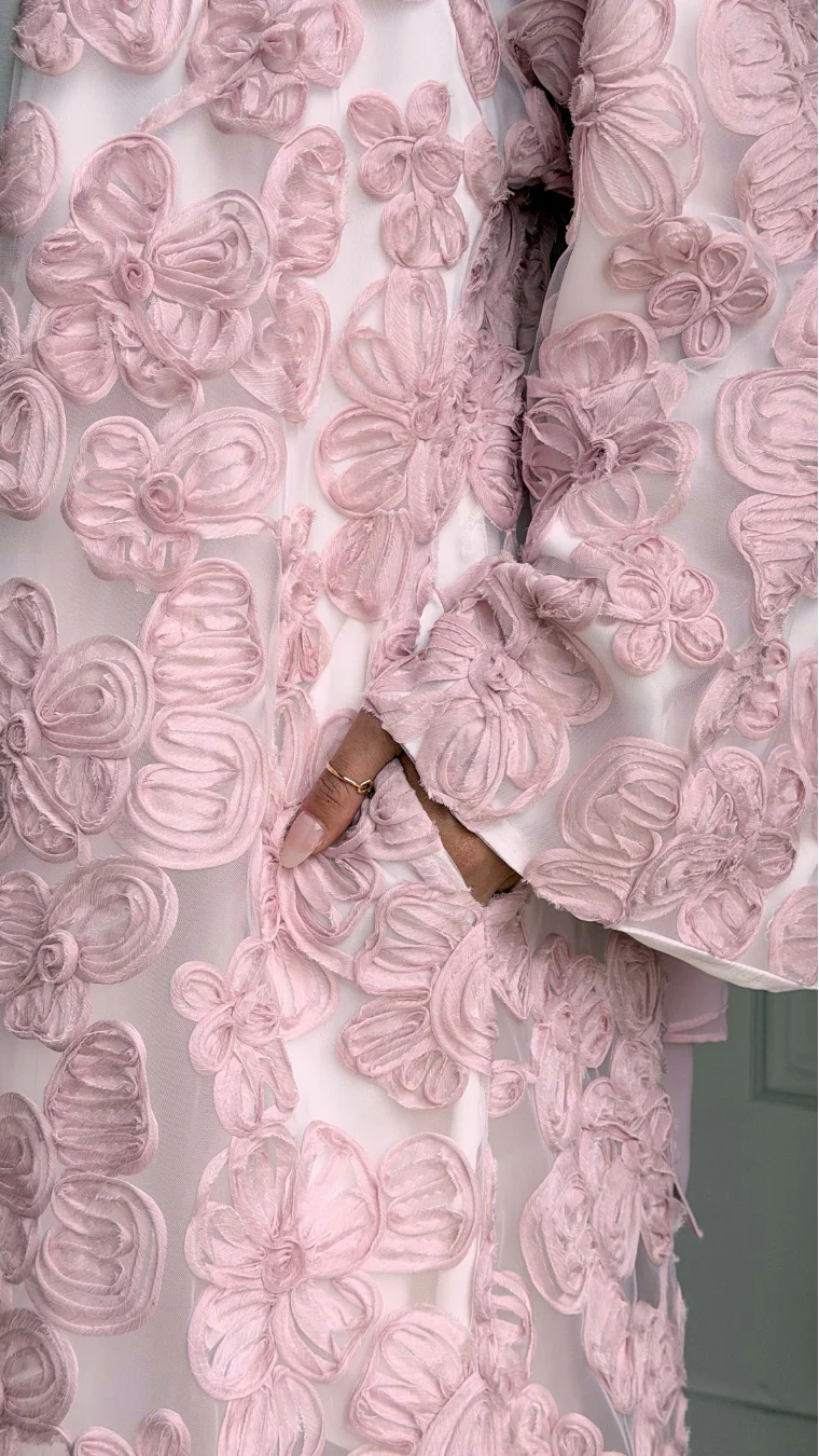 Blush Peony Abaya - Image 2