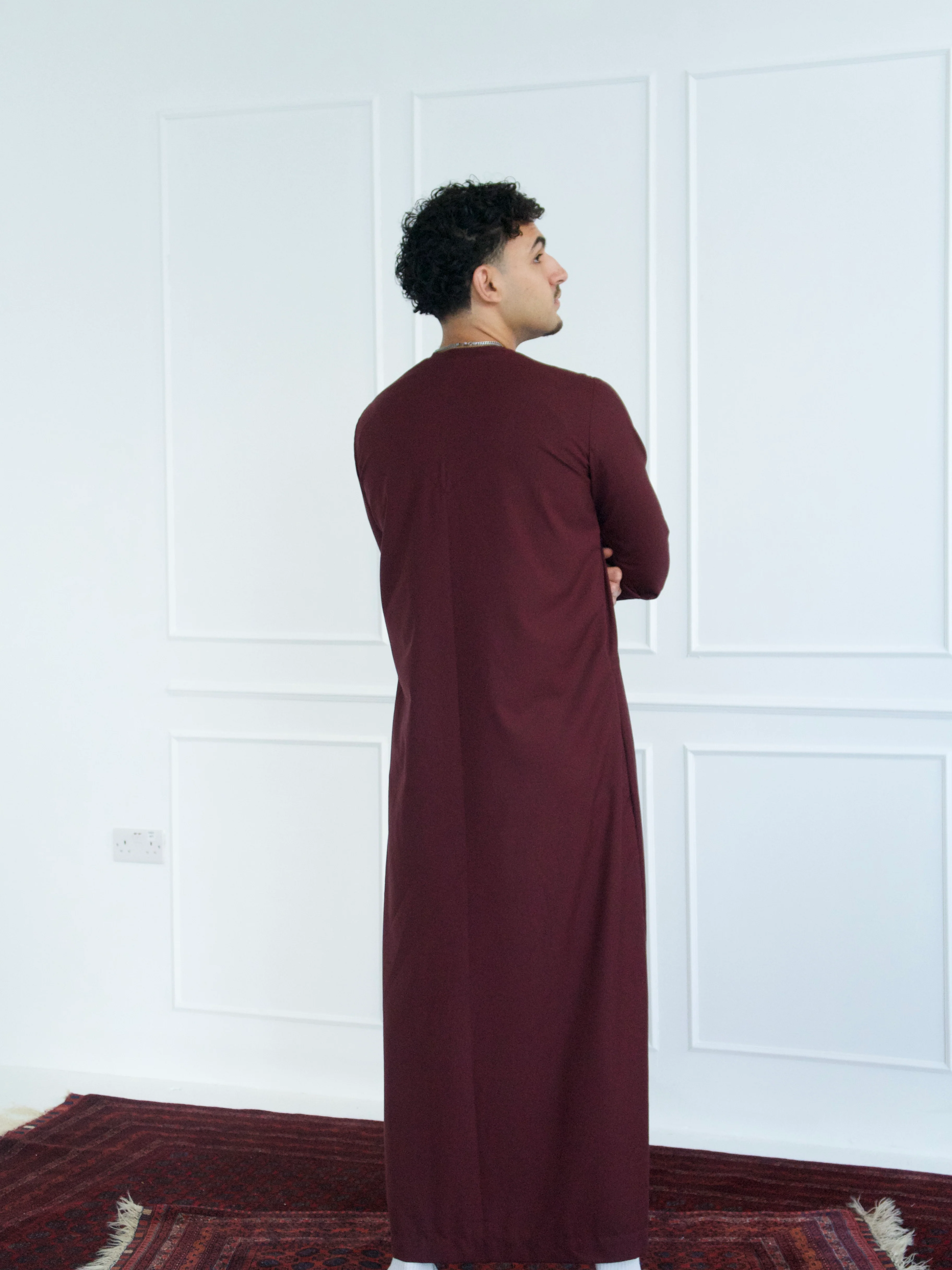 Burgundy Emirati Thobe - Image 2