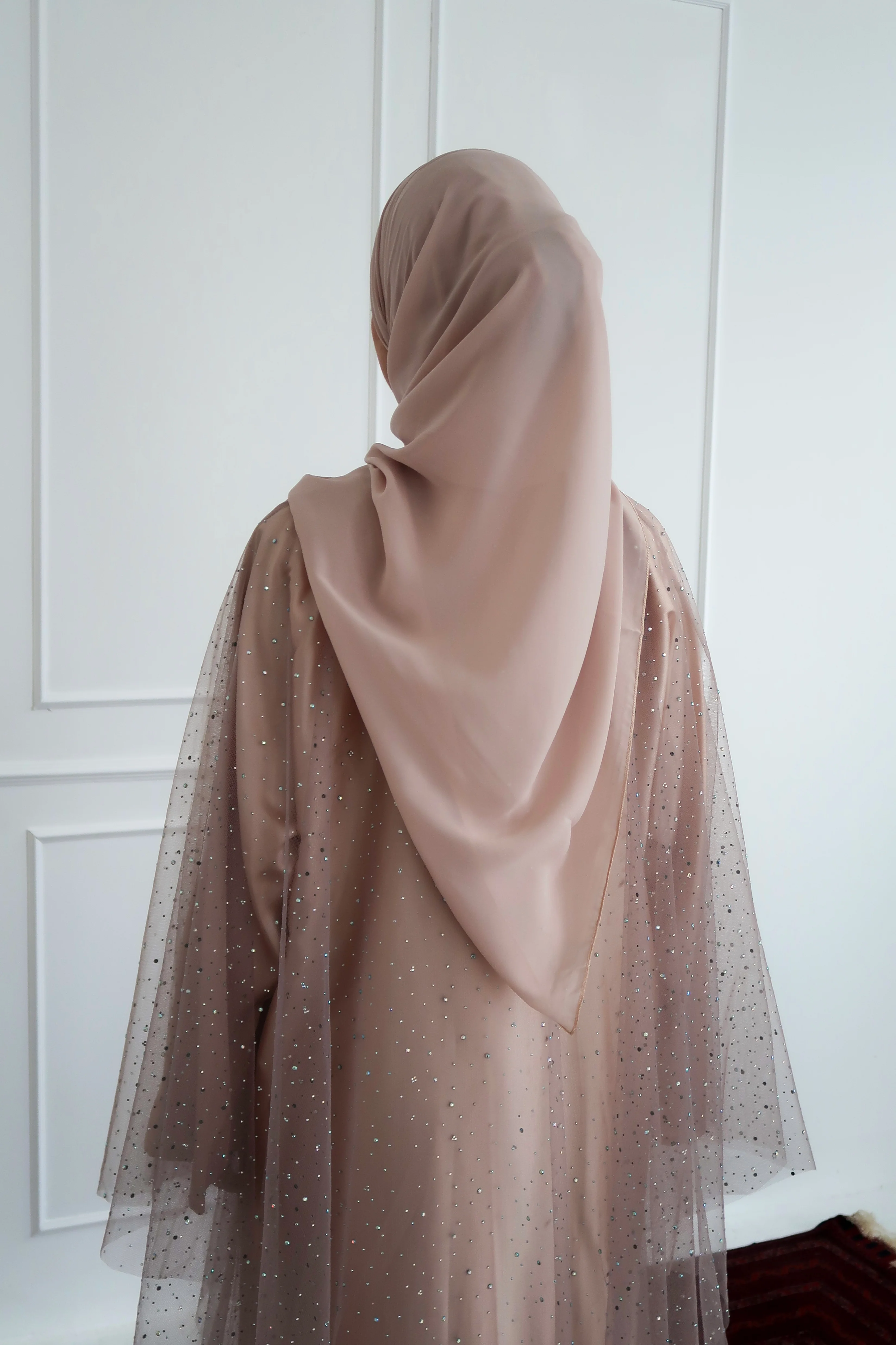 Celestial Star Abaya Set in Gold - Image 4