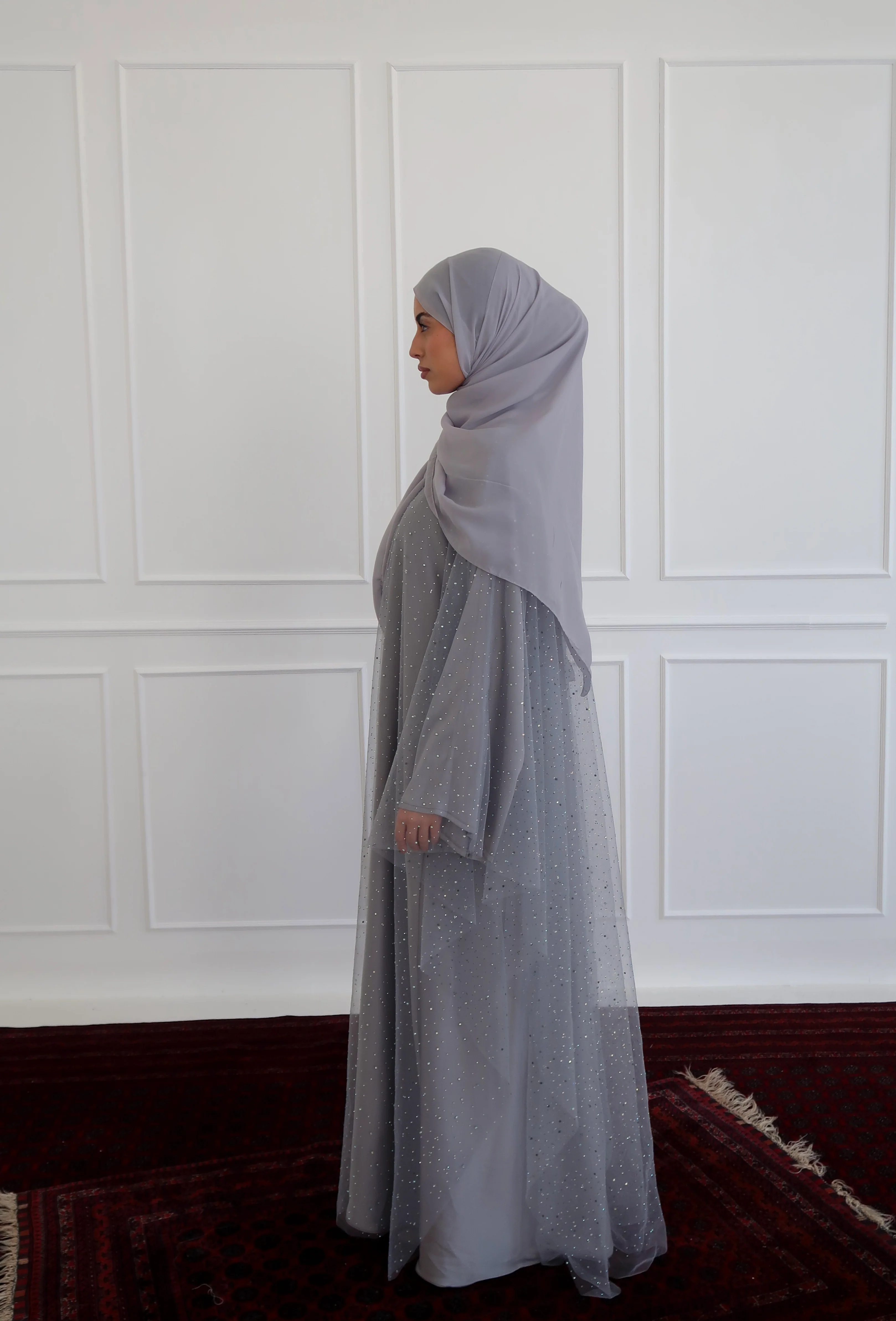 Celestial Star Abaya Set in Grey - Image 4