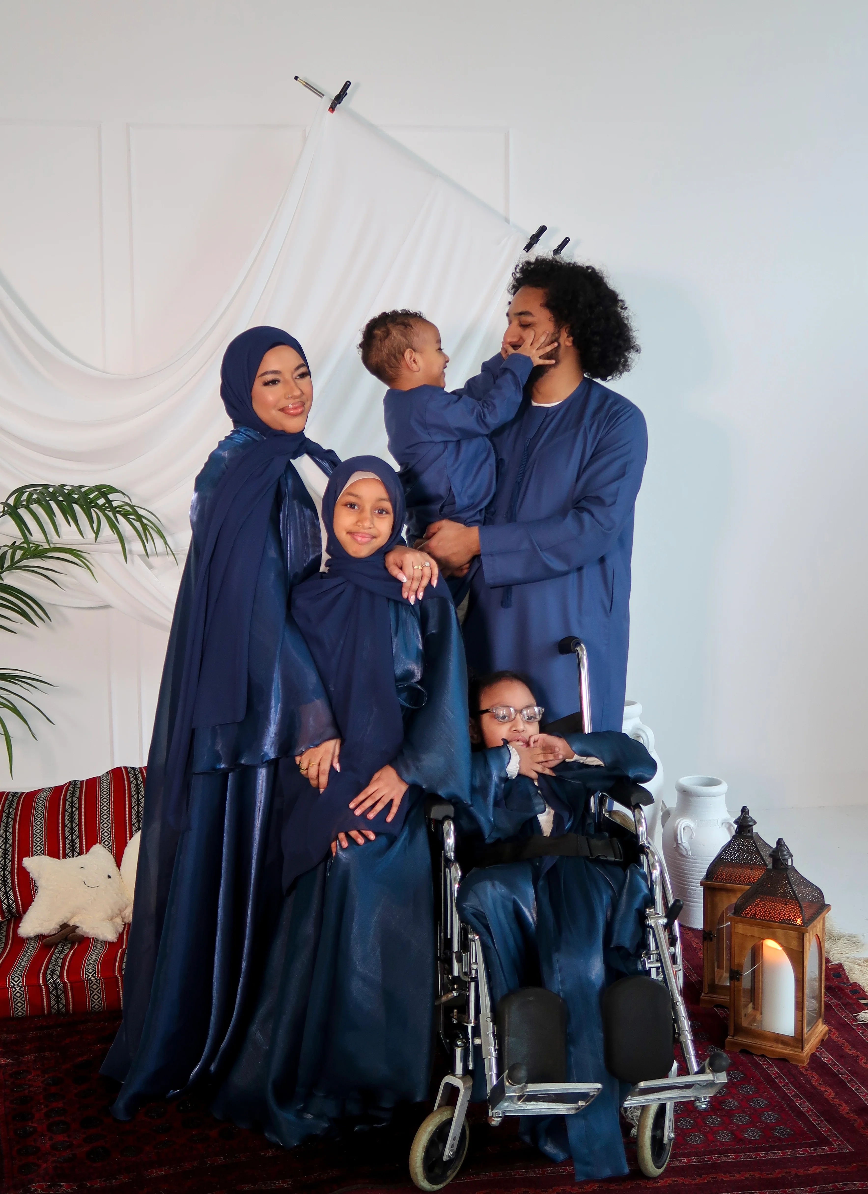 Children's Thobe in Navy - Image 3