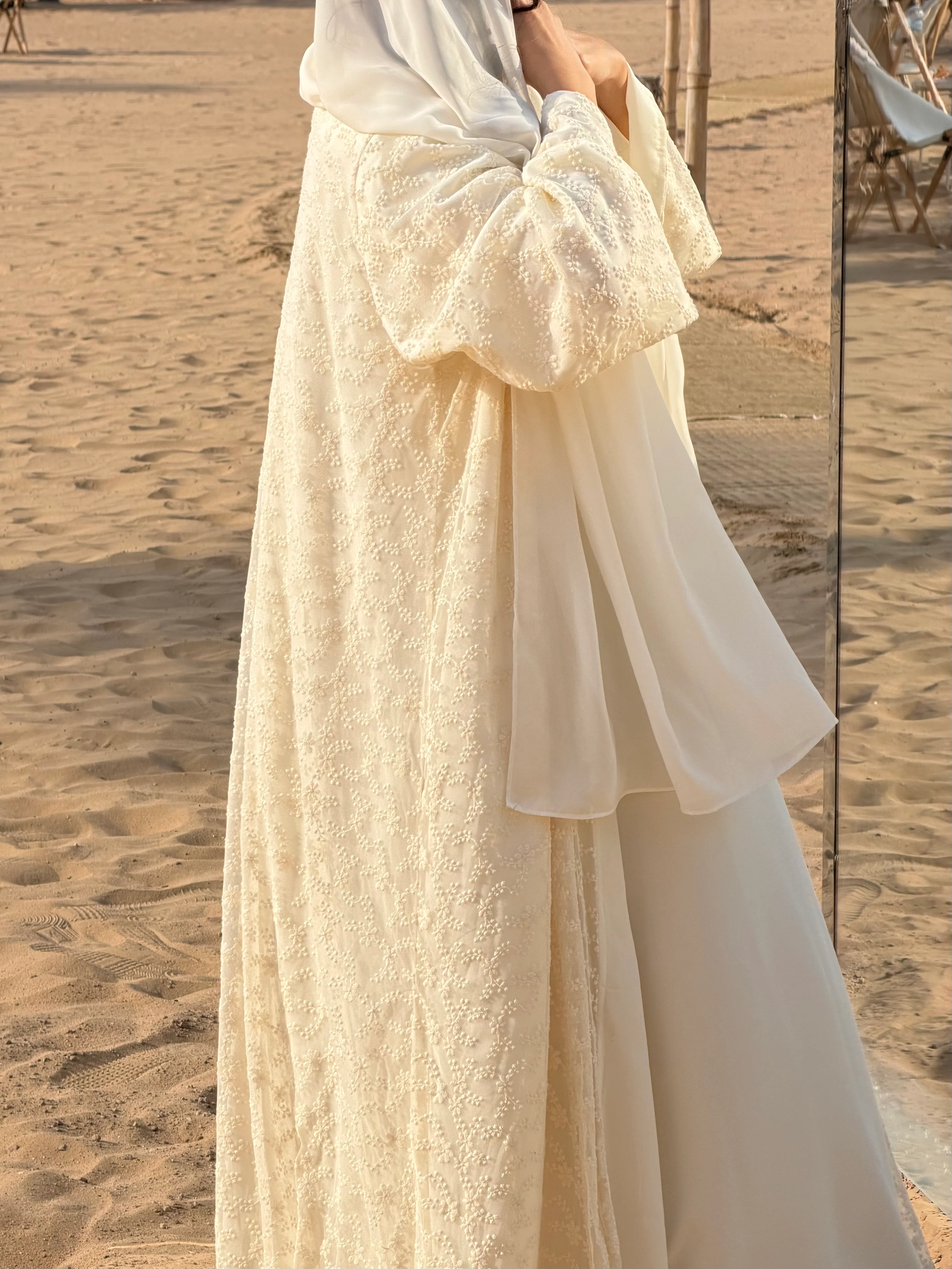 Vanilla Bloom Abaya - Image 3