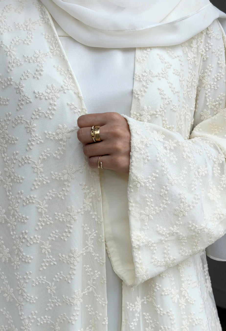 Vanilla Bloom Abaya - Image 4